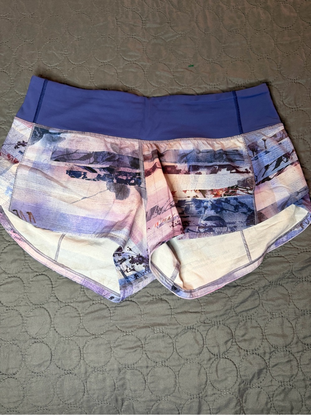 Lululemon Printed Speed Shorts Purple Pink Size 4